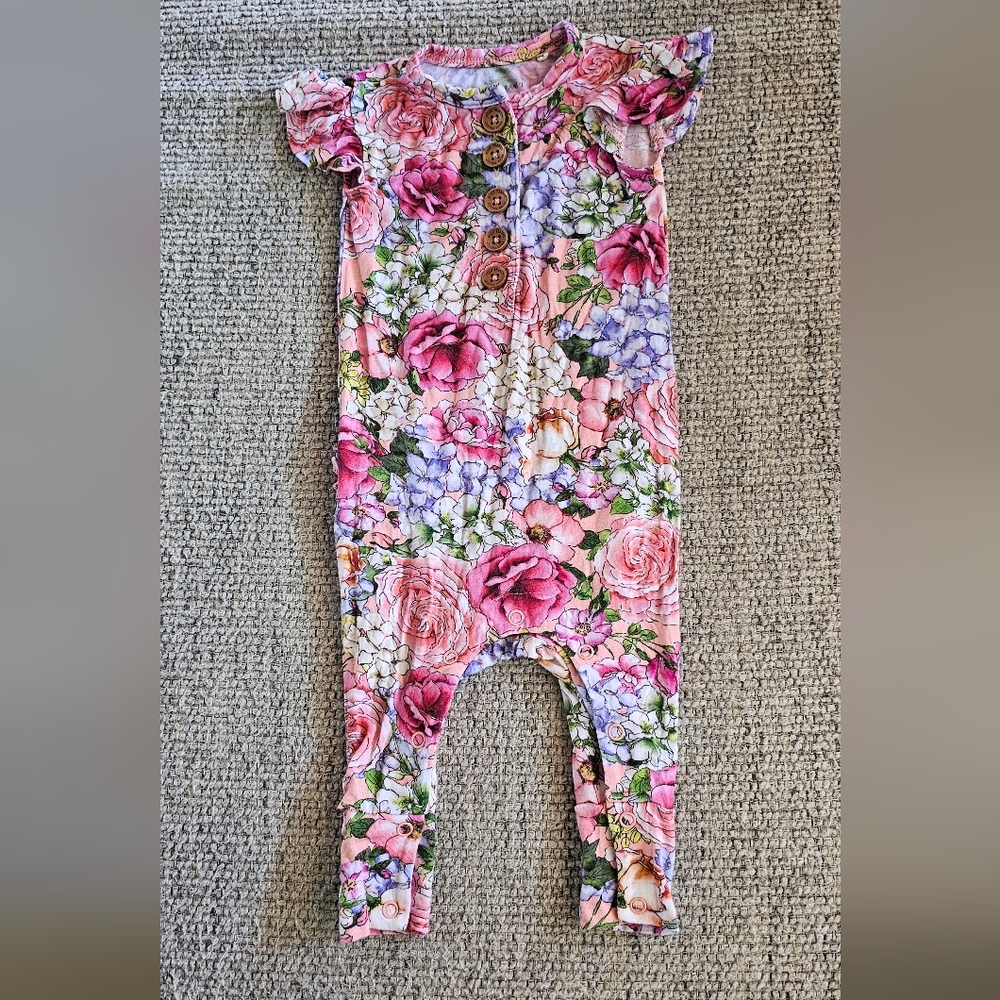 Posh peanut short sleeve bodysuit